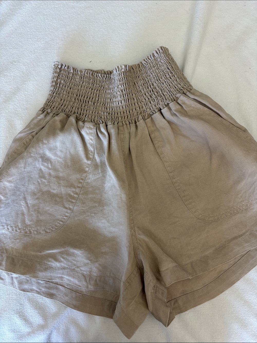Quince Women’s linen tan shorts XS